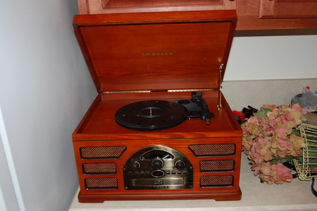 A record player!  For my RECORDS!